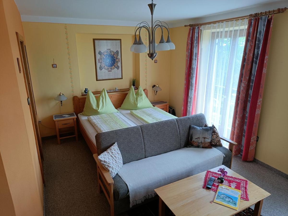Haus Sundl - Privatzimmer Emmersdorf an der Donau Esterno foto