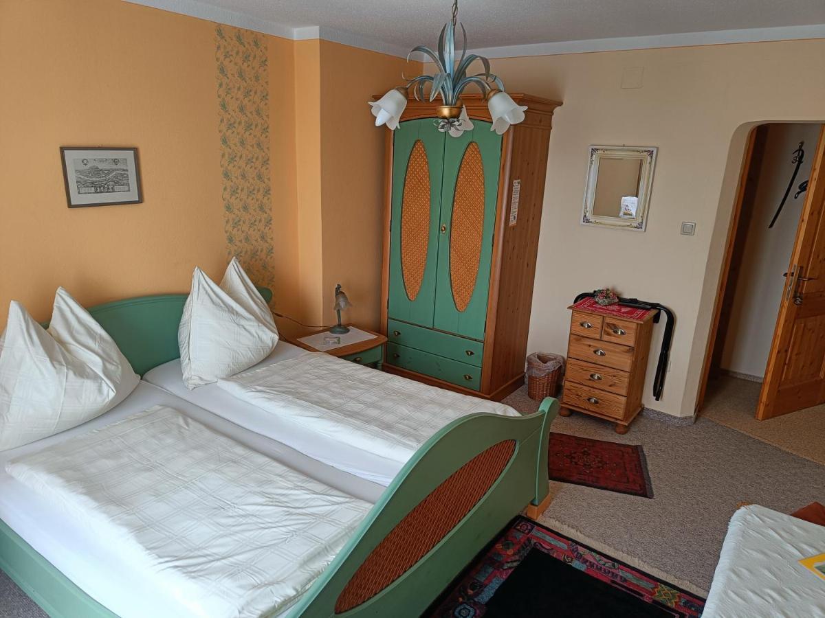 Haus Sundl - Privatzimmer Emmersdorf an der Donau Esterno foto