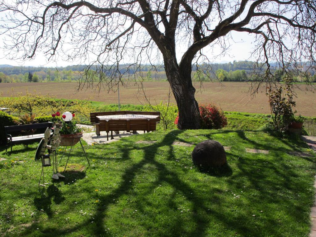 Haus Sundl - Privatzimmer Emmersdorf an der Donau Esterno foto